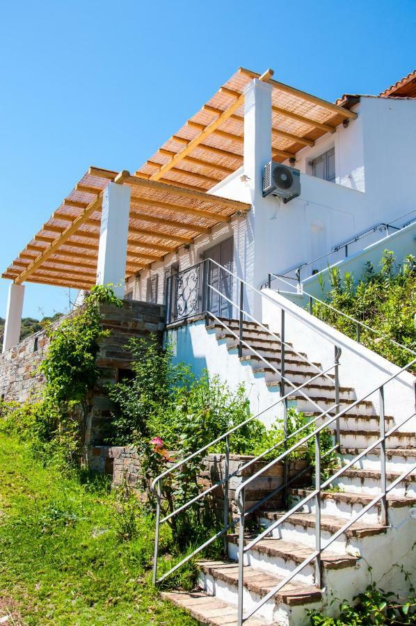 Villa Von Sophia Petriai Luaran gambar